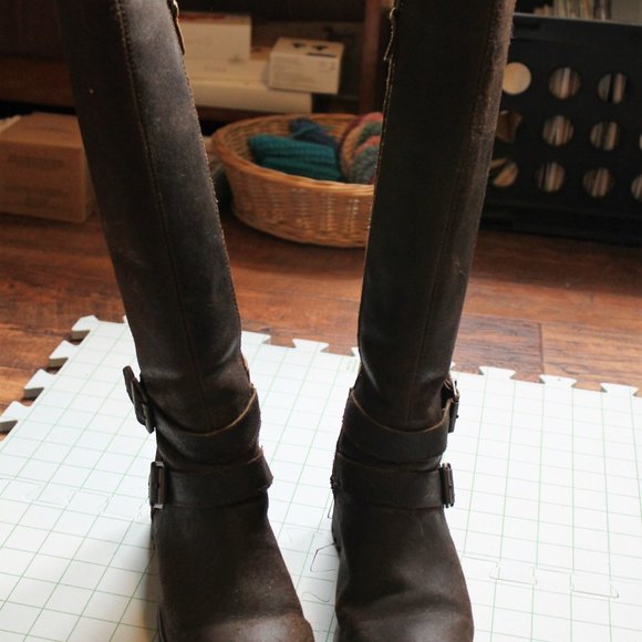 Timberland Tall Rugged Distressed Leather Boots Size 6 - Picture 2 of 5